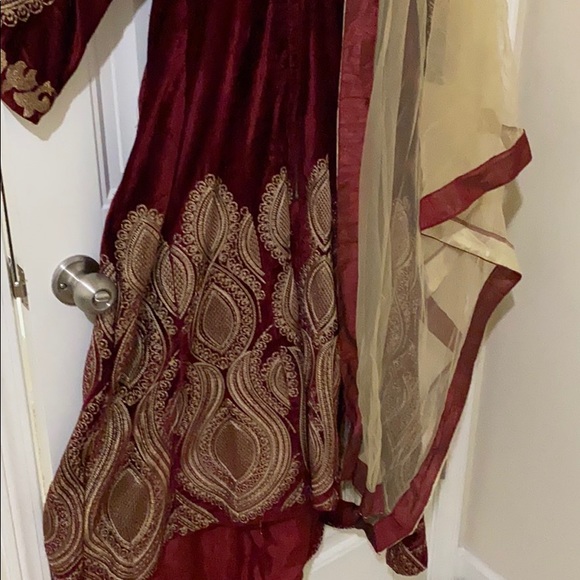 Pakistani dress/Indian Anarkali Suit/ Gown - Picture 2 of 8